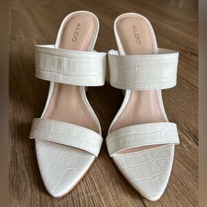 Aldo leatherette wedges